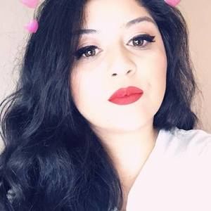 Meet your Posher, Azucena